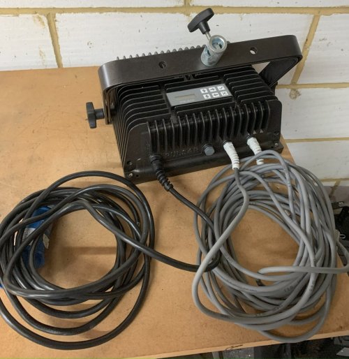 Pulsar Chromaflood 200 - CFLD200RGB - NEW but has storage marks
